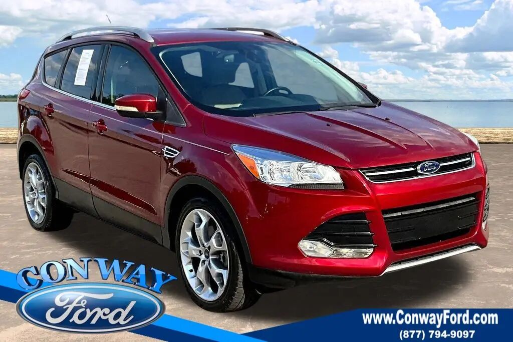 2016 Ford Escape Titanium — photo 1 of 13