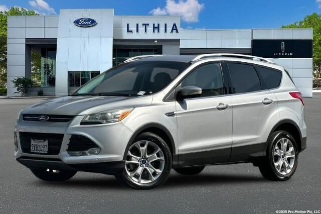 2015 Ford Escape Titanium — photo 1 of 26
