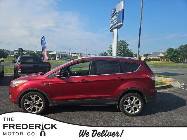 2015 Ford Escape Titanium — photo 1 of 6