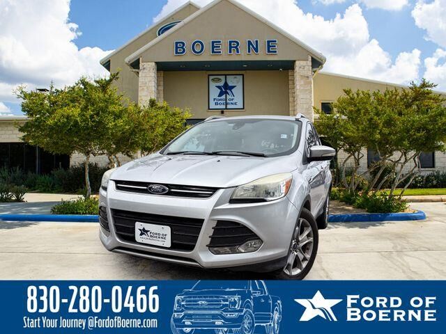 2016 Ford Escape Titanium — photo 1 of 2
