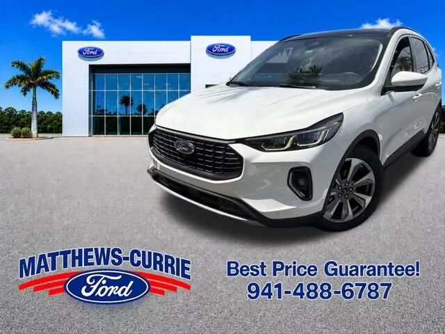 2023 Ford Escape Hybrid Platinum — photo 1 of 3