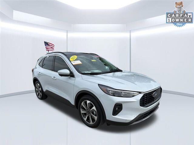 2025 Ford Escape Hybrid Platinum