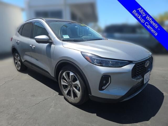 2023 Ford Escape Hybrid Platinum — photo 1 of 65