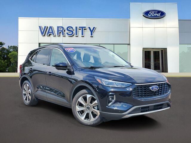 2023 Ford Escape Hybrid Platinum — photo 1 of 26