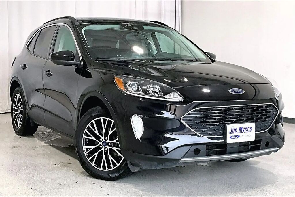 2022 Ford Escape Plug-In Hybrid SEL — photo 1 of 15