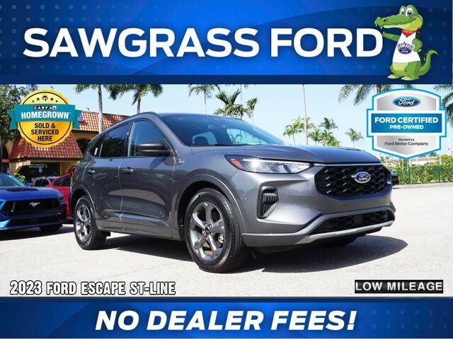 2023 Ford Escape ST-Line — photo 1 of 11