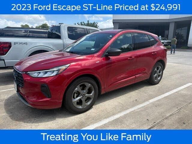 2023 Ford Escape ST-Line — photo 1 of 27