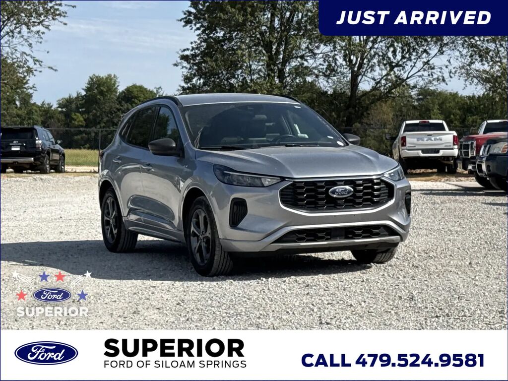 2024 Ford Escape ST-Line — photo 1 of 32