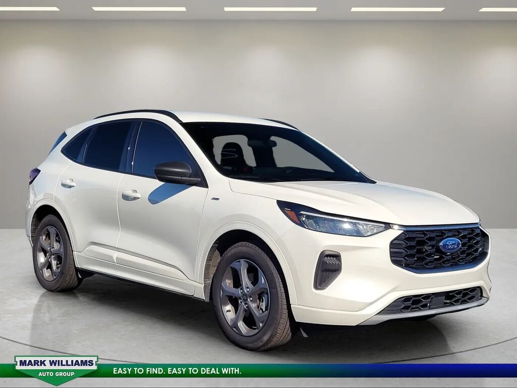 2024 Ford Escape ST-Line — photo 1 of 46