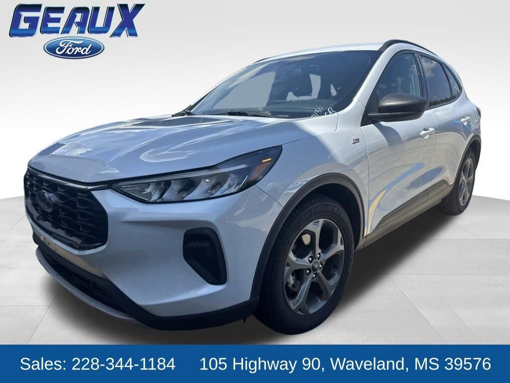 2025 Ford Escape ST-Line — photo 1 of 1
