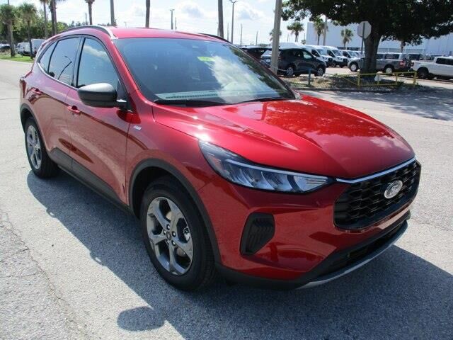 2025 Ford Escape ST-Line — photo 1 of 39