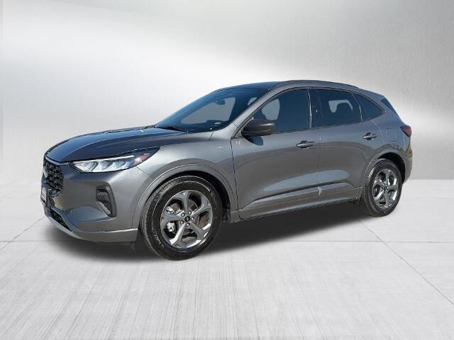 2023 Ford Escape ST-Line — photo 1 of 26