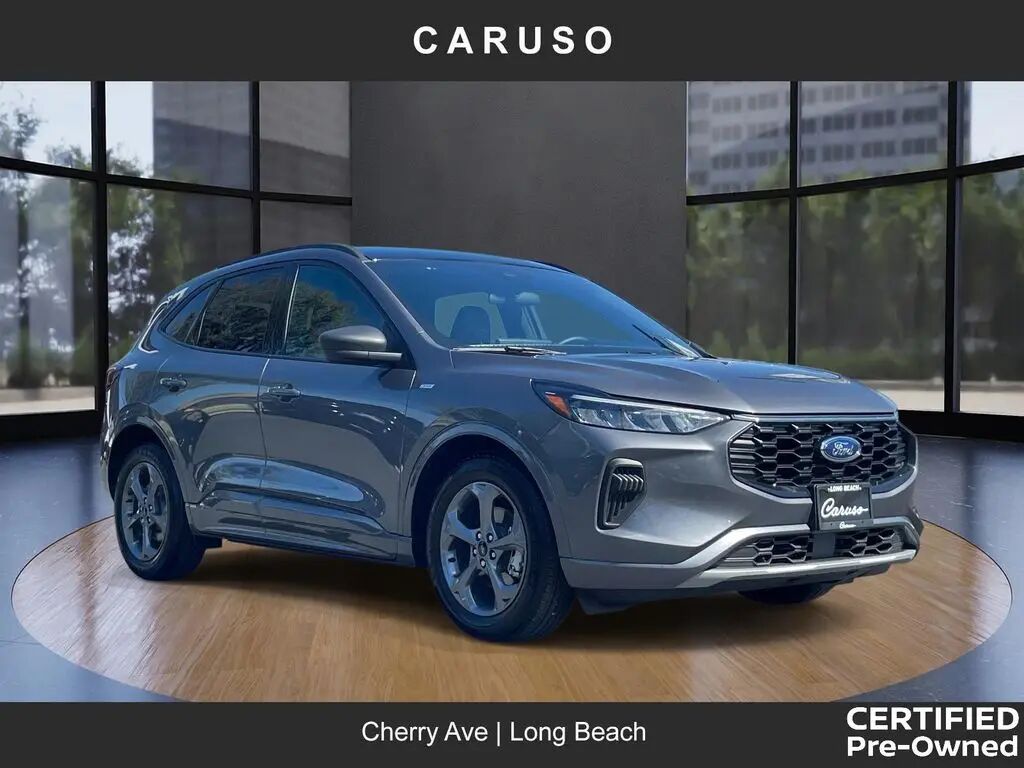 2023 Ford Escape ST-Line — photo 1 of 13