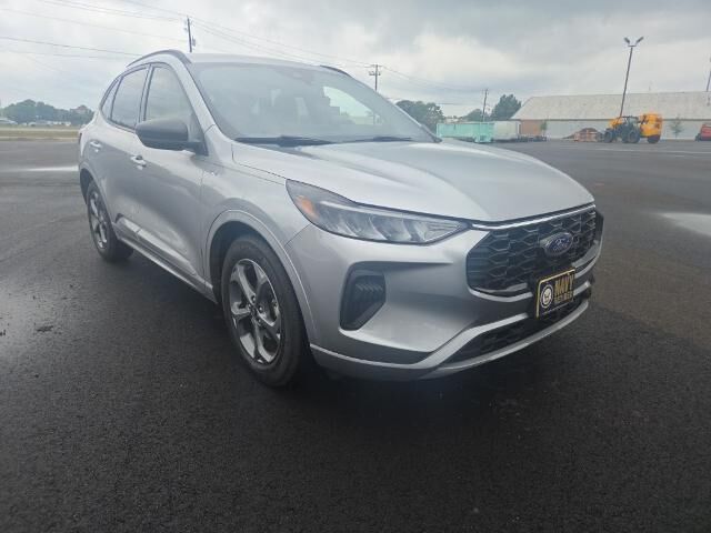 2023 Ford Escape ST-Line — photo 1 of 26