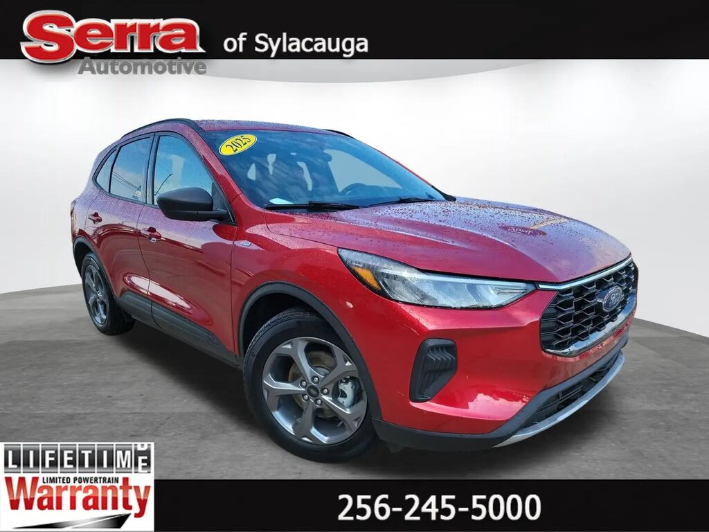2025 Ford Escape ST-Line — photo 1 of 23