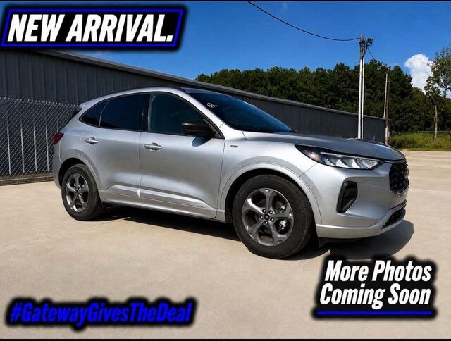 2023 Ford Escape ST-Line — photo 1 of 1