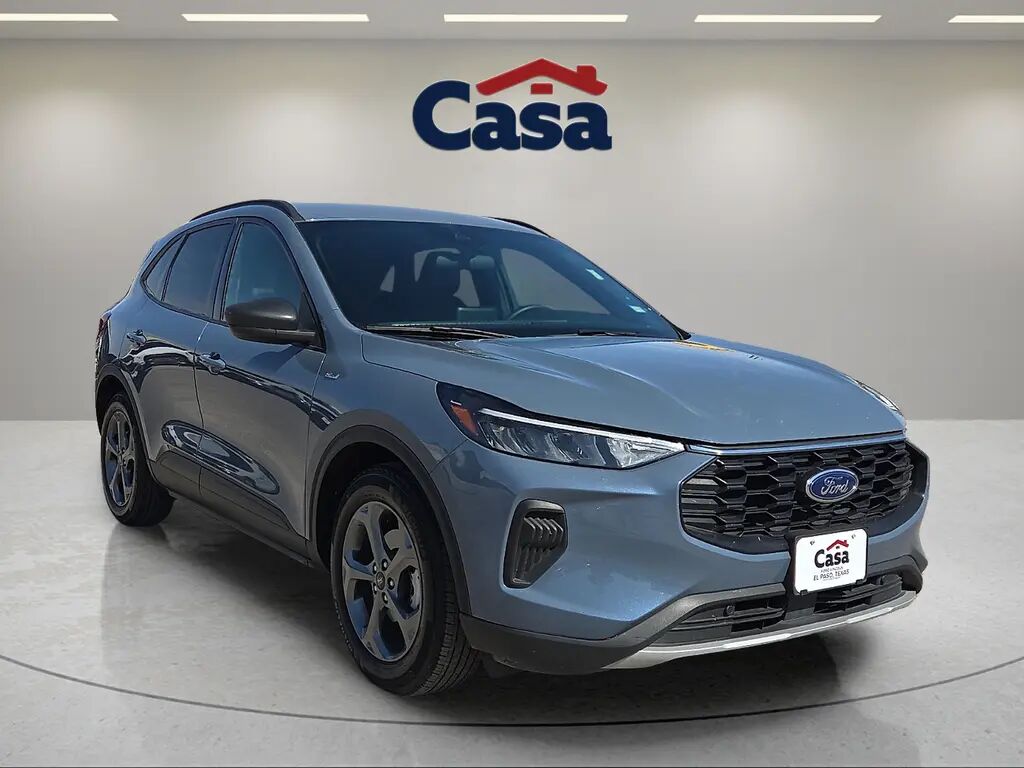 2025 Ford Escape ST-Line — photo 1 of 13