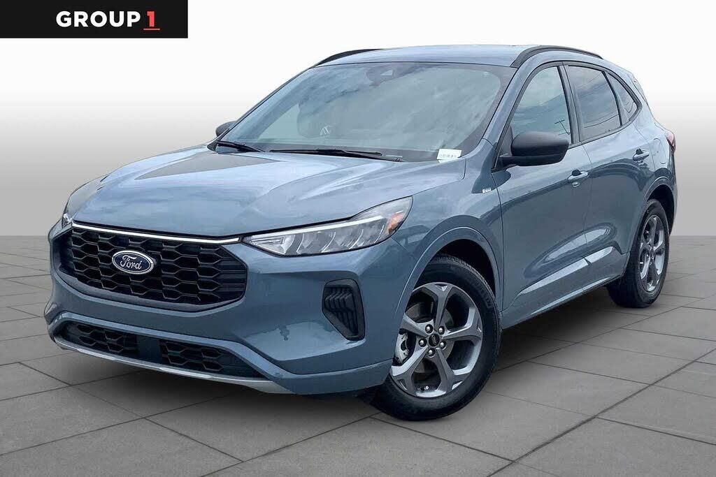 2023 Ford Escape ST-Line — photo 1 of 13