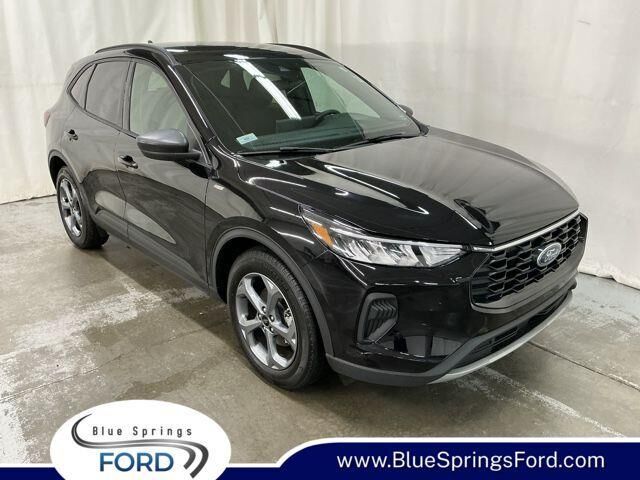 2025 Ford Escape ST-Line — photo 1 of 13