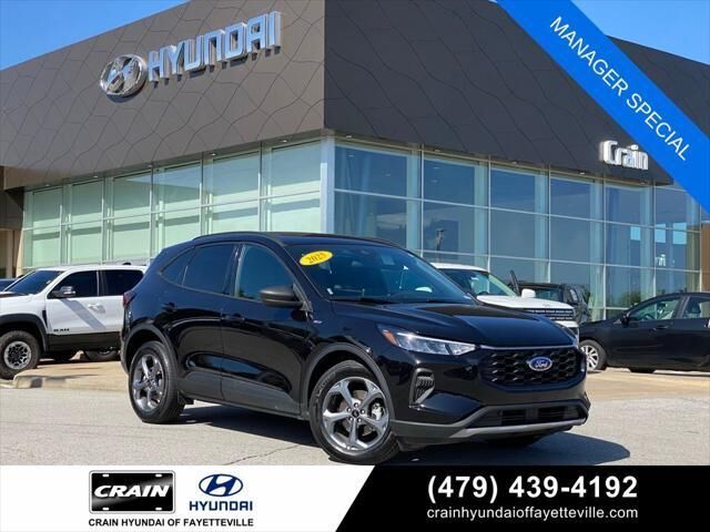2025 Ford Escape ST-Line — photo 1 of 13
