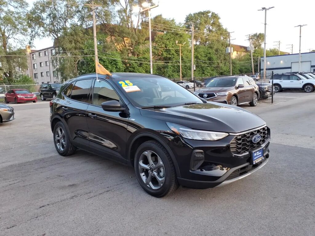 2025 Ford Escape ST-Line — photo 1 of 13