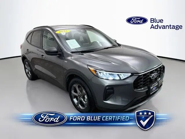 2025 Ford Escape ST-Line — photo 1 of 13