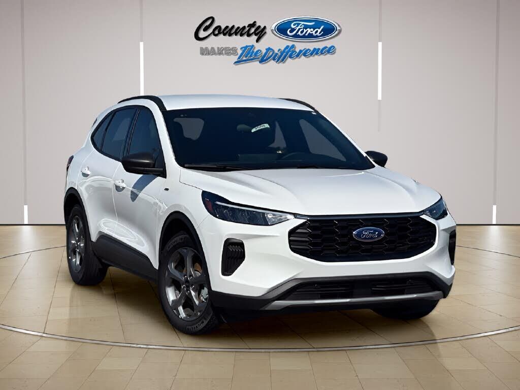 2026 Ford Escape ST-Line — photo 1 of 1