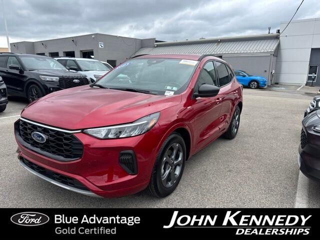 2023 Ford Escape ST-Line — photo 1 of 13