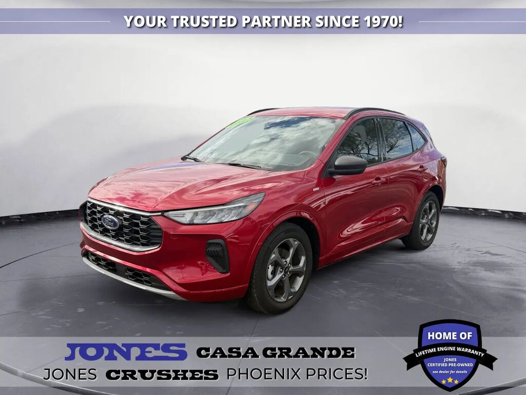 2023 Ford Escape ST-Line — photo 1 of 13