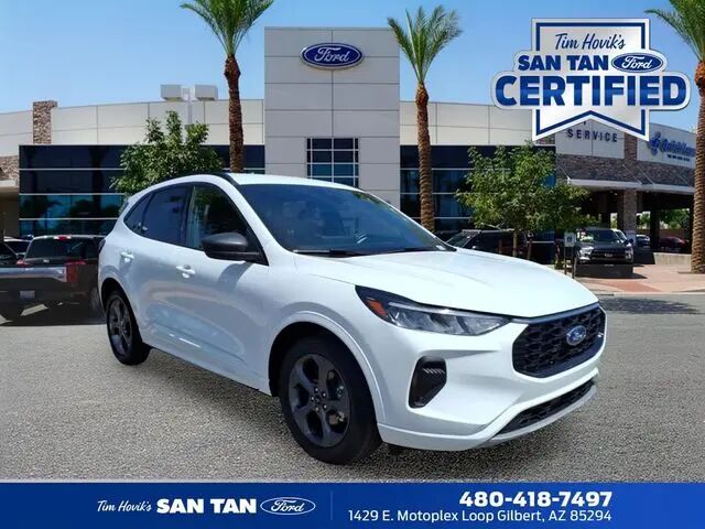 2023 Ford Escape ST-Line — photo 1 of 25