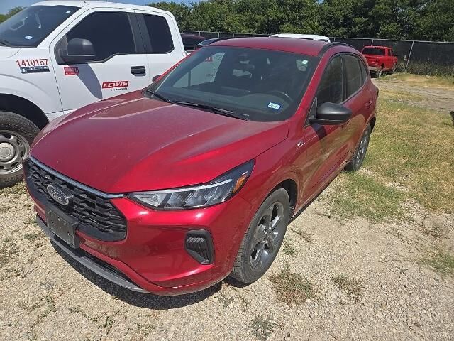 2024 Ford Escape ST-Line — photo 1 of 5