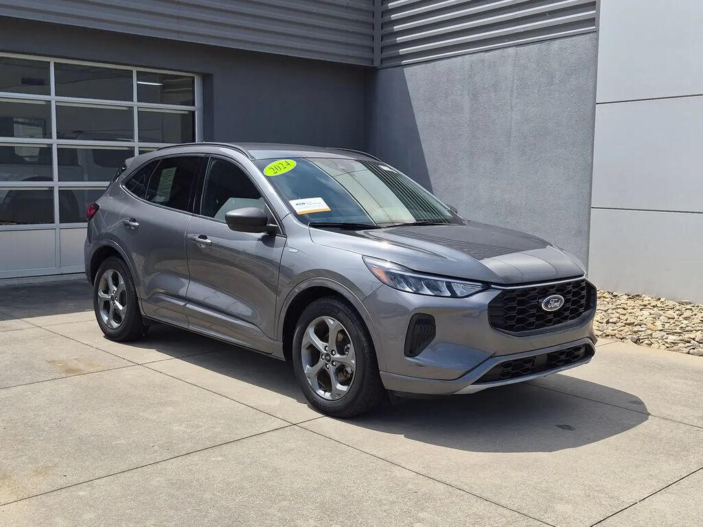2024 Ford Escape ST-Line — photo 1 of 26
