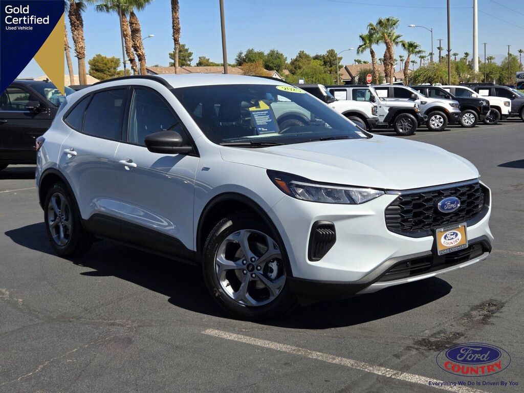 2025 Ford Escape ST-Line — photo 1 of 1
