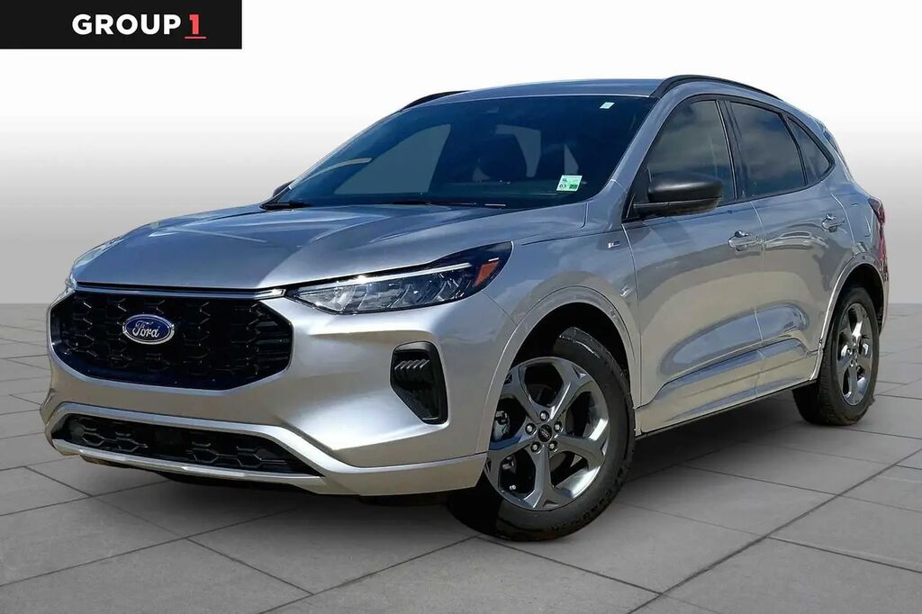 2023 Ford Escape ST-Line — photo 1 of 24