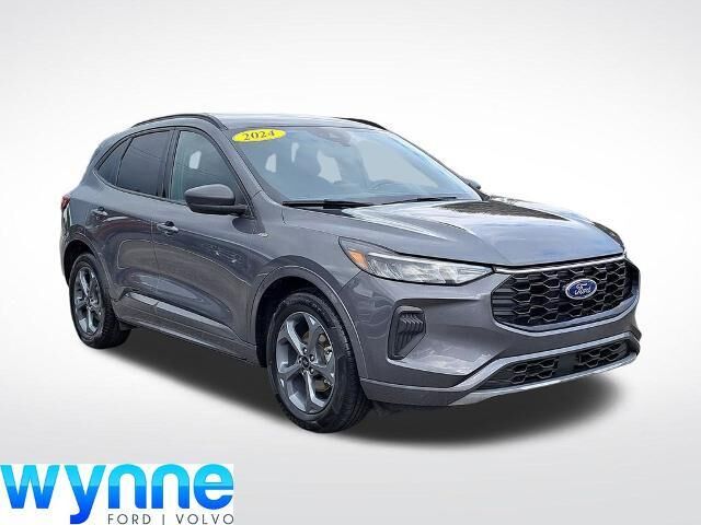 2024 Ford Escape ST-Line — photo 1 of 26
