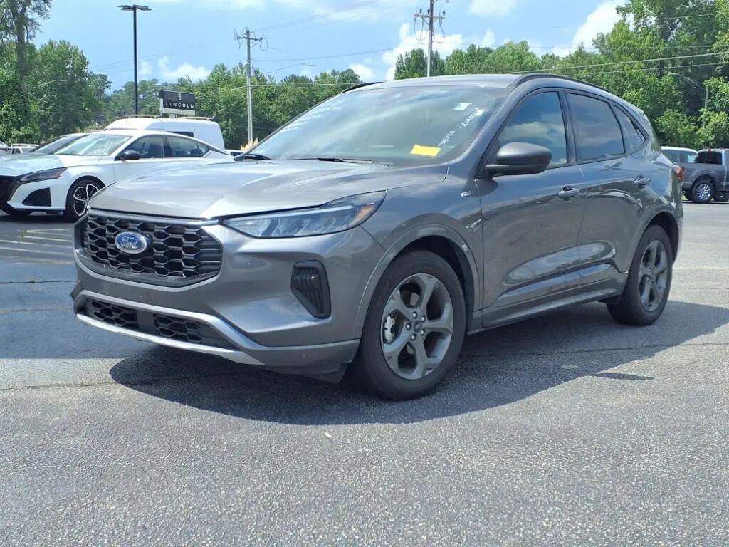2024 Ford Escape ST-Line — photo 1 of 13