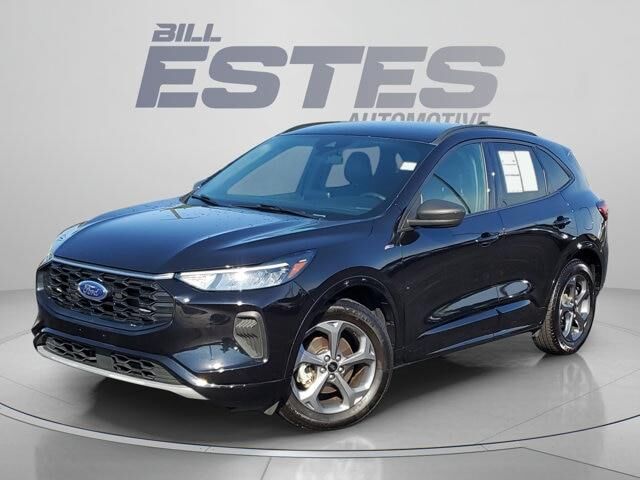 2024 Ford Escape ST-Line — photo 1 of 7