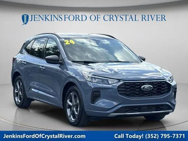 2024 Ford Escape ST-Line — photo 1 of 10