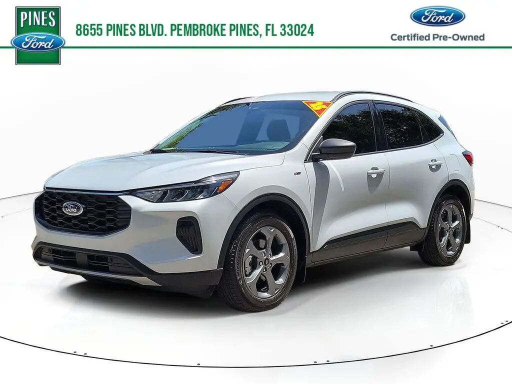 2025 Ford Escape ST-Line — photo 1 of 17