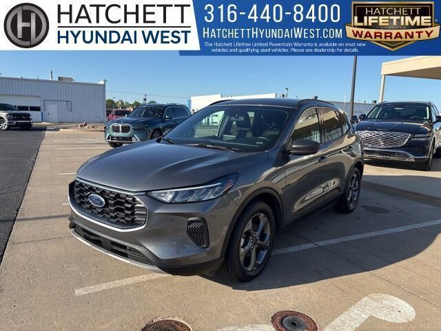 2025 Ford Escape ST-Line — photo 1 of 26