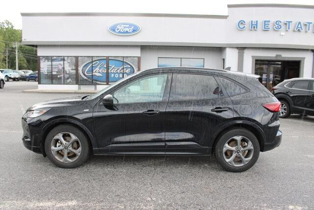 2023 Ford Escape ST-Line — photo 1 of 13
