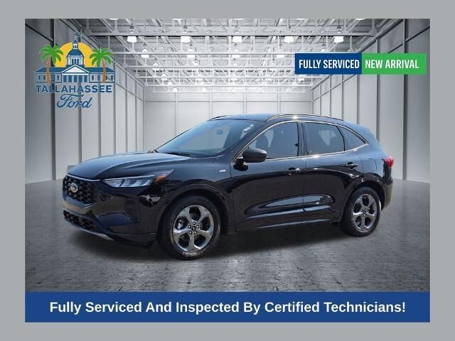 2023 Ford Escape ST-Line — photo 1 of 26