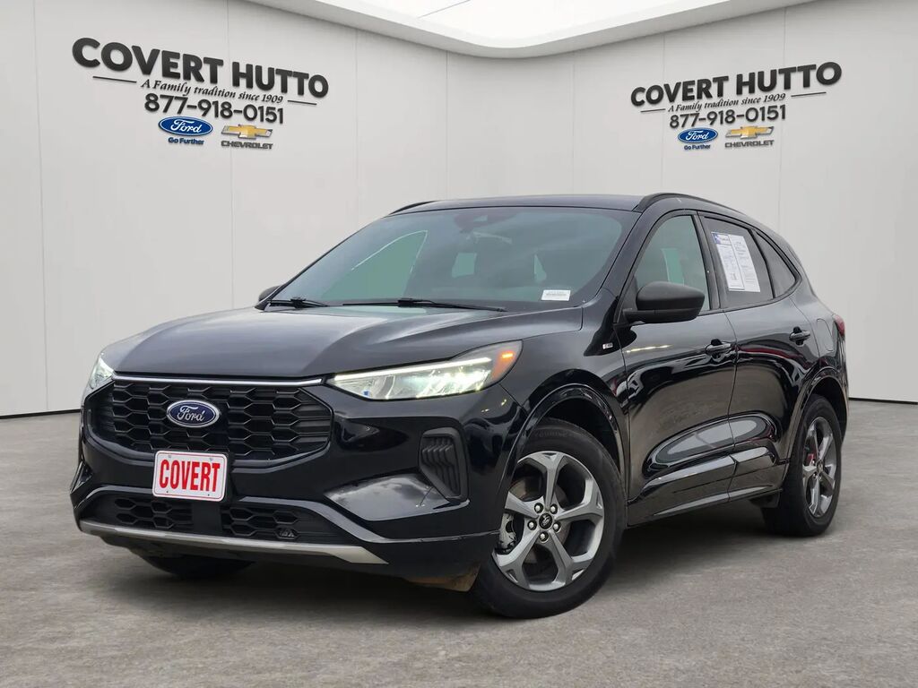 2024 Ford Escape ST-Line — photo 1 of 14