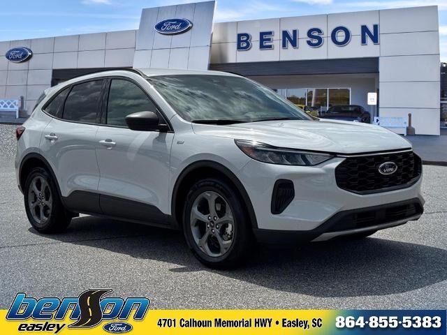 2025 Ford Escape ST-Line — photo 1 of 26