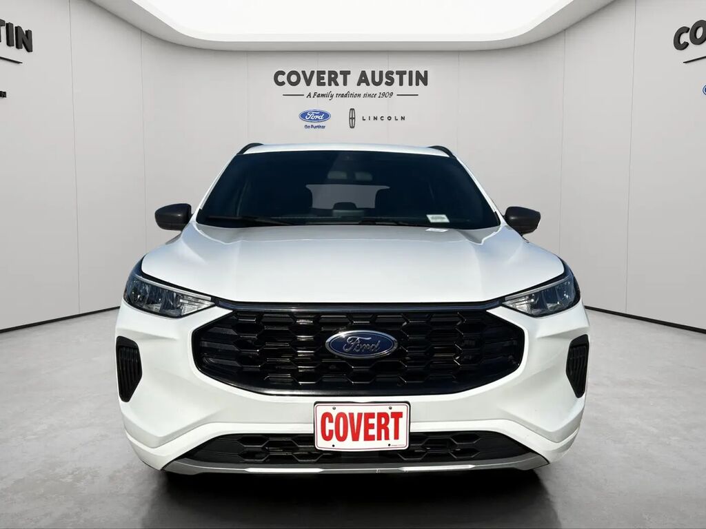 2023 Ford Escape ST-Line — photo 1 of 26