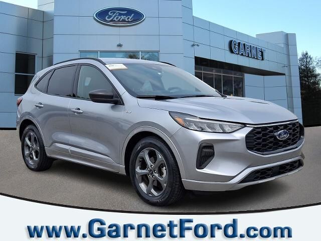 2023 Ford Escape ST-Line — photo 1 of 13