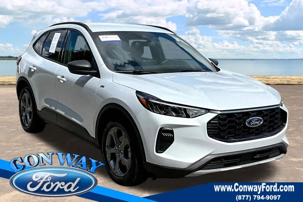 2025 Ford Escape ST-Line — photo 1 of 13