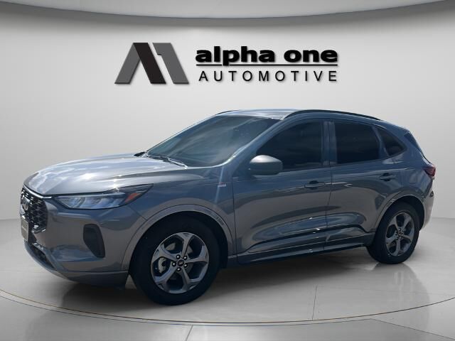 2023 Ford Escape ST-Line — photo 1 of 24