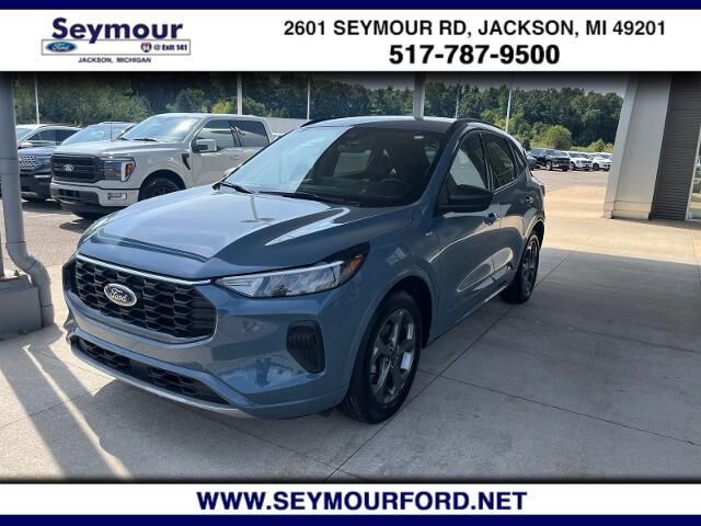 2024 Ford Escape ST-Line — photo 1 of 13