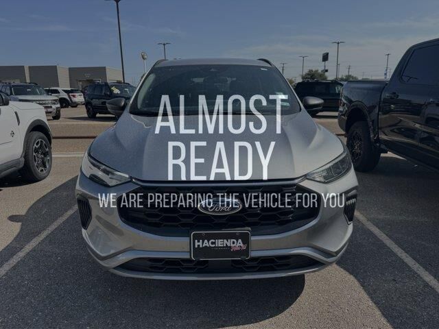 2023 Ford Escape ST-Line — photo 1 of 52